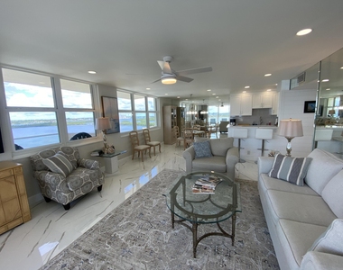 5440 N Ocean Drive - Photo Thumbnail 4