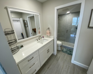 5440 N Ocean Drive - Photo Thumbnail 19