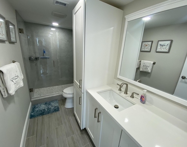 5440 N Ocean Drive - Photo Thumbnail 23