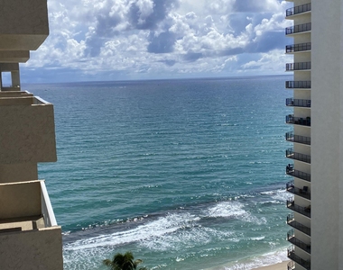 5440 N Ocean Drive - Photo Thumbnail 25