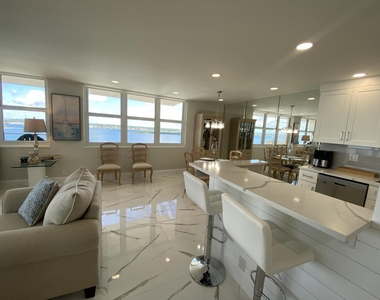 5440 N Ocean Drive - Photo Thumbnail 2
