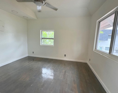 1329 Ne 5th Avenue - Photo Thumbnail 4