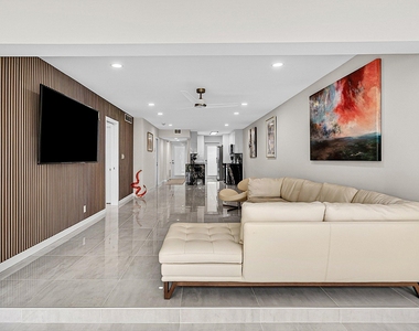 3351 Spanish Trail - Photo Thumbnail 13