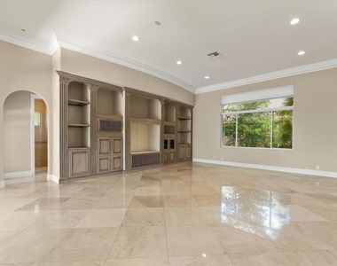 2579 Mayfair Lane - Photo Thumbnail 29