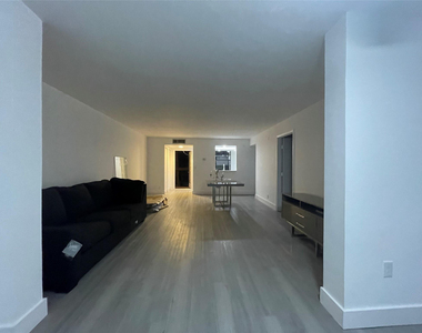 7460 Nw 18th Street - Photo Thumbnail 1
