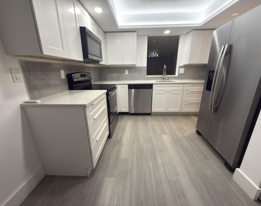 7460 Nw 18th Street - Photo Thumbnail 6