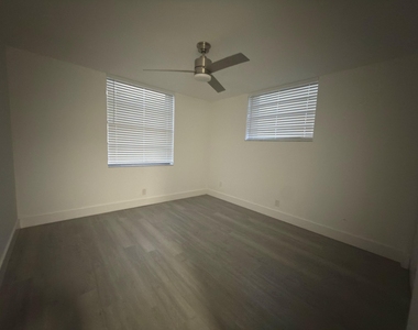 7460 Nw 18th Street - Photo Thumbnail 18