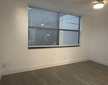 7460 Nw 18th Street - Photo Thumbnail 30