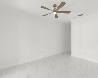 47 Sw Osceola Street - Photo Thumbnail 9