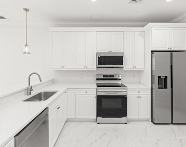 47 Sw Osceola Street - Photo Thumbnail 4