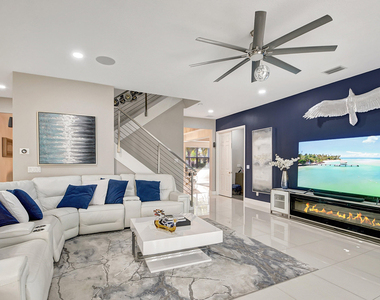 8952 Cypress Grove Lane - Photo Thumbnail 22