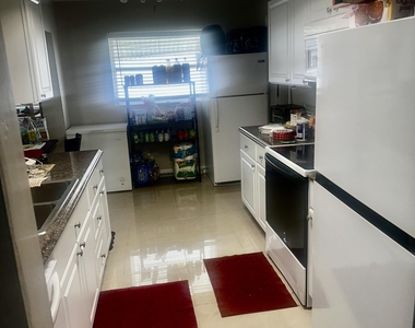 4804 Nw 49th Court - Photo Thumbnail 1
