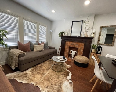 900 Nw 13th Street - Photo Thumbnail 5
