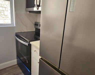1142 Sw 4th Street - Photo Thumbnail 8