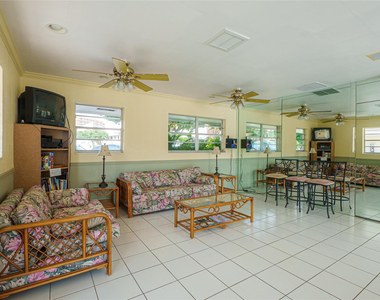 1340 Ne 28th Avenue - Photo Thumbnail 22