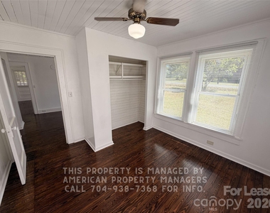 1604 Carolina Avenue - Photo Thumbnail 5