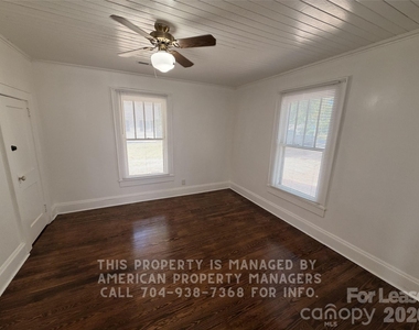 1604 Carolina Avenue - Photo Thumbnail 7