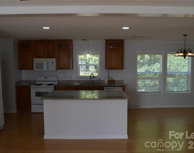 118 Grain Drive - Photo Thumbnail 8