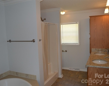 118 Grain Drive - Photo Thumbnail 16