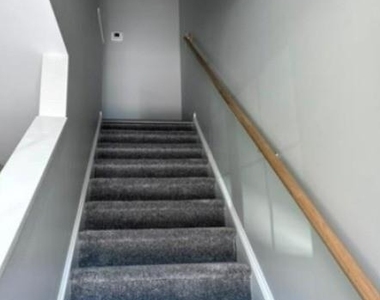 407 N Maple Street - Photo Thumbnail 2