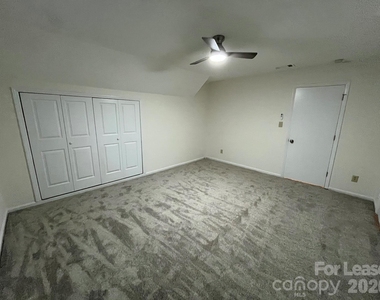 4535 Dawnwood Drive - Photo Thumbnail 11