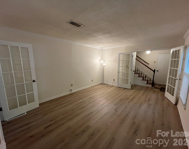 4535 Dawnwood Drive - Photo Thumbnail 4