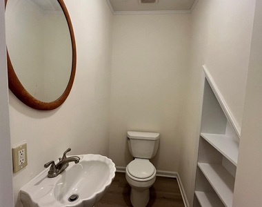 4535 Dawnwood Drive - Photo Thumbnail 9
