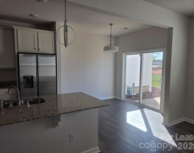 8185 Sheffield Drive - Photo Thumbnail 3