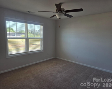 8185 Sheffield Drive - Photo Thumbnail 18