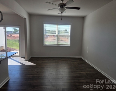 8185 Sheffield Drive - Photo Thumbnail 2