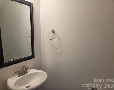 8185 Sheffield Drive - Photo Thumbnail 7