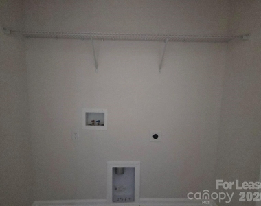8185 Sheffield Drive - Photo Thumbnail 15