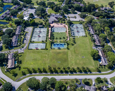 11863 Wimbledon Circle - Photo Thumbnail 6