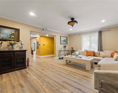 4007 Alta Mesa - Photo Thumbnail 6