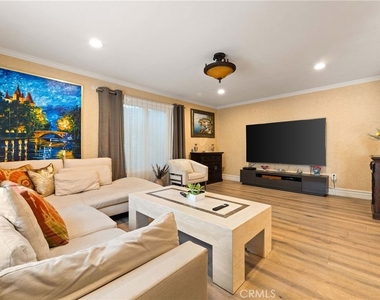 4007 Alta Mesa - Photo Thumbnail 5