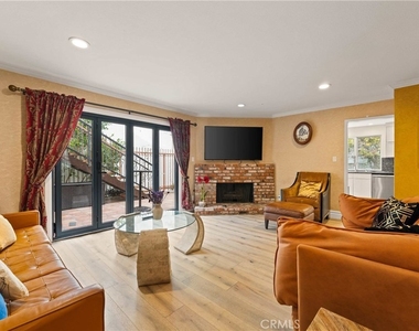 4007 Alta Mesa - Photo Thumbnail 8