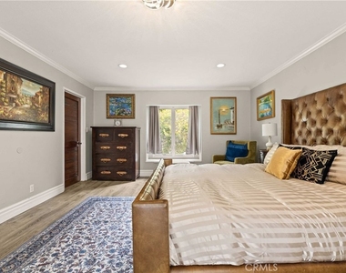 4007 Alta Mesa - Photo Thumbnail 17