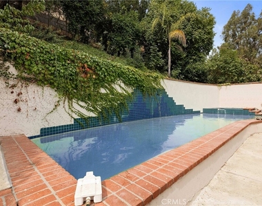 4007 Alta Mesa - Photo Thumbnail 2