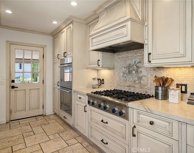 5330 Natick - Photo Thumbnail 14