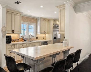 5330 Natick - Photo Thumbnail 11