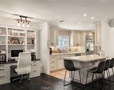 5330 Natick - Photo Thumbnail 10