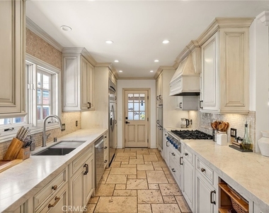 5330 Natick - Photo Thumbnail 13