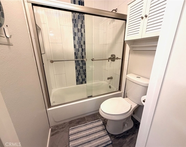 7025 Glade Avenue - Photo Thumbnail 3