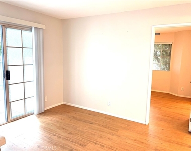 7025 Glade Avenue - Photo Thumbnail 5