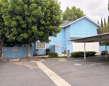 7025 Glade Avenue - Photo Thumbnail 16