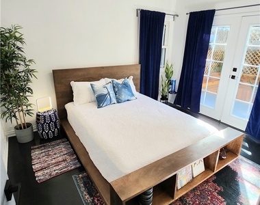 2353 Beach Avenue - Photo Thumbnail 15