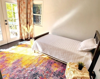 2353 Beach Avenue - Photo Thumbnail 12