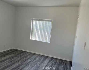 9025 Gullo - Photo Thumbnail 22