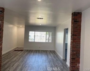 9025 Gullo - Photo Thumbnail 12