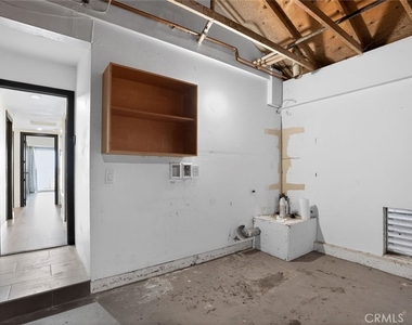 28131 Florence - Photo Thumbnail 25